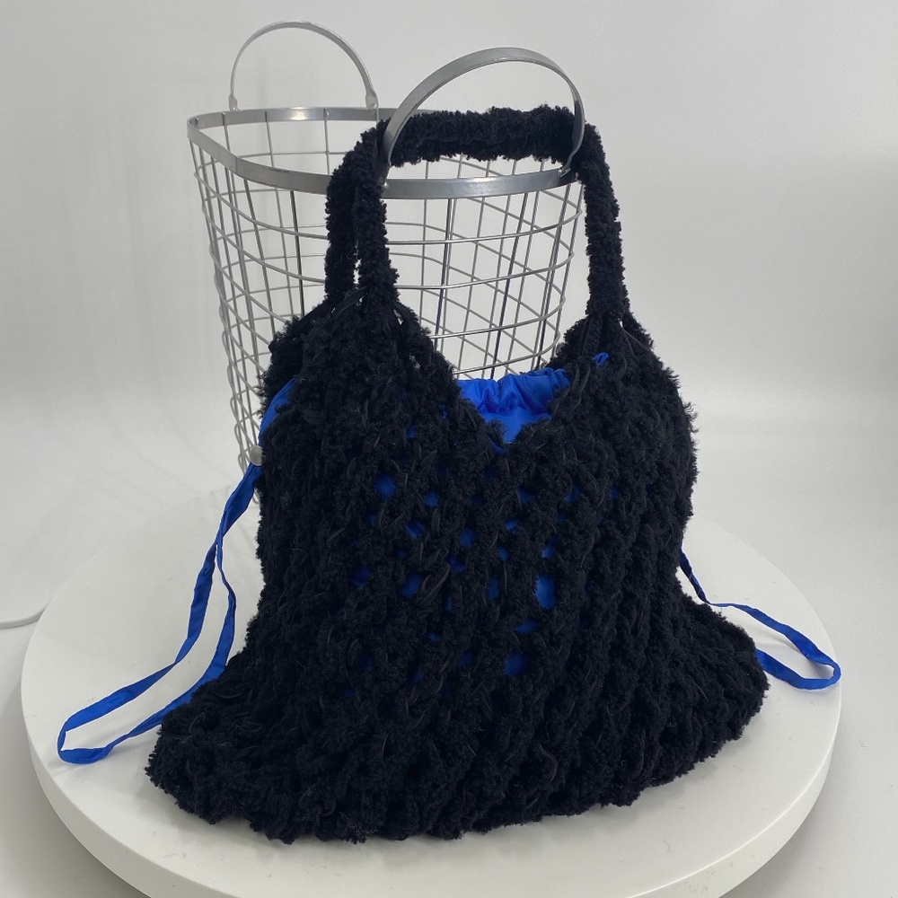 Real Shearling Knit Tote bag with a Detachable Nylon Pouch